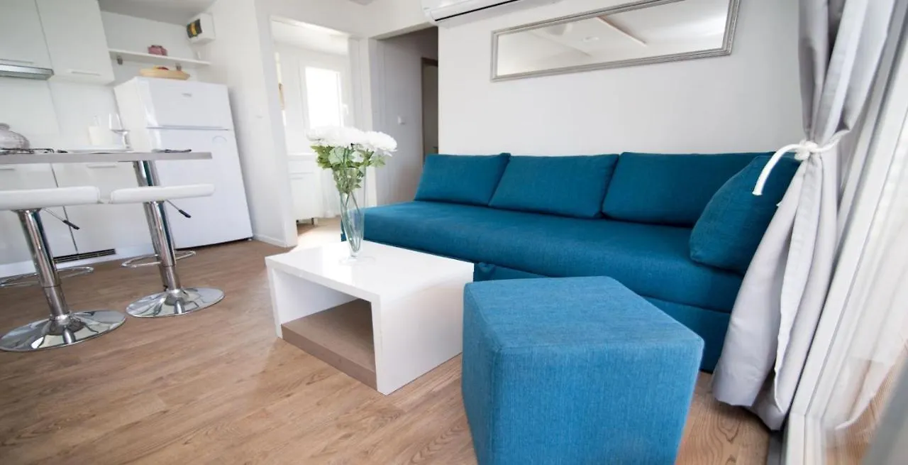 Holiday home Mobile Home Frangipani 2 Biograd Na Moru